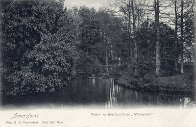 13035 Gezicht op de vijver in het park van het landgoed Nimmerdor (Arnhemseweg 213) te Amersfoort. N.B. In 1945 is het ...
